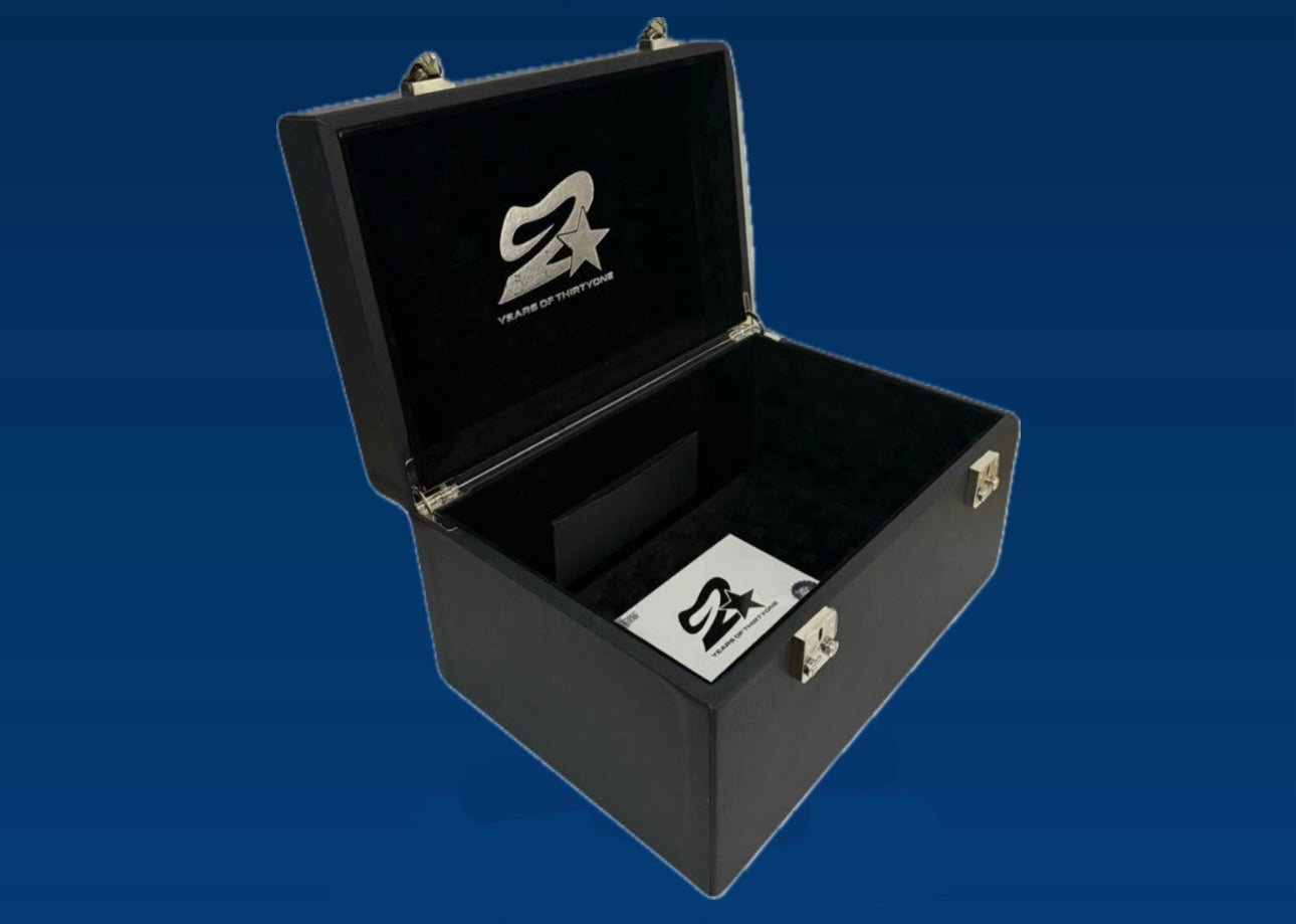 BAÚL THIRTYONE HATS